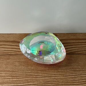 Oleg Cassini Signed Iridescent Decorative Crystal Oyster Paperweight- READ